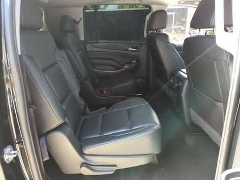 Used 2017 Chevrolet Suburban Premier RWD image 24