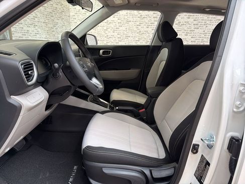 New 2026 Hyundai Venue SEL image 23