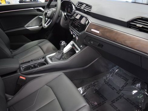 New 2025 Audi Q3 2.0T Premium Plus image 7