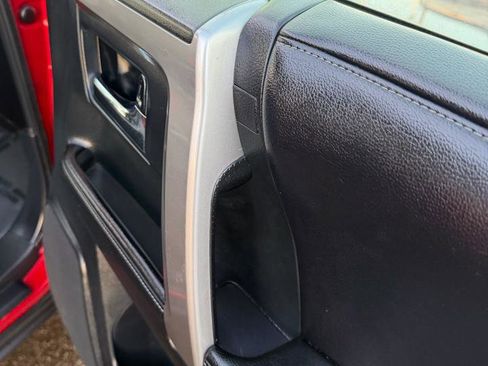 Used 2015 Toyota 4Runner SR5 image 46