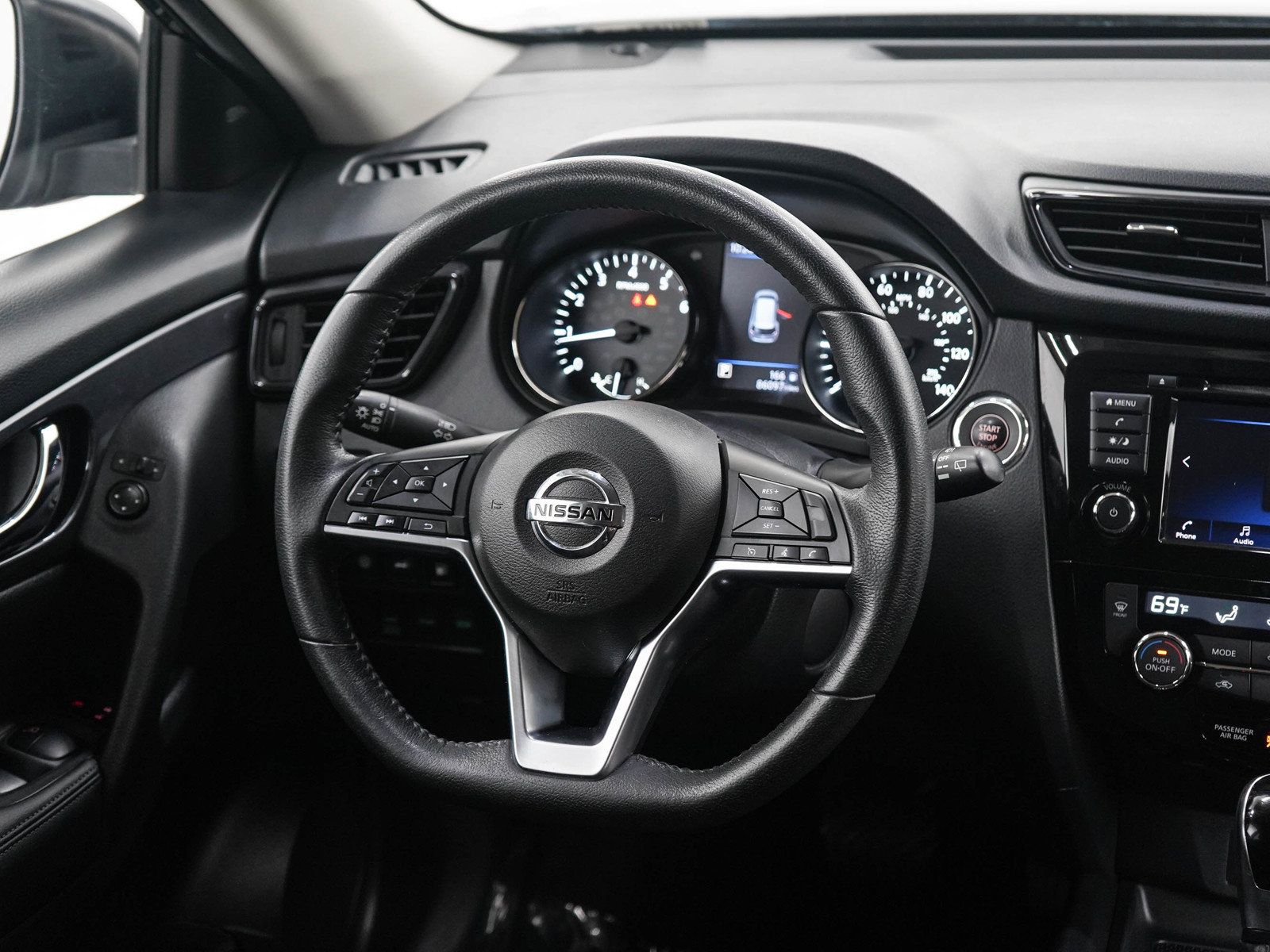 Used 2019 Nissan Rogue SV AWD/4WD image 14