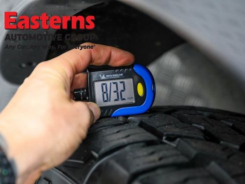 Used 2024 Nissan Armada SV image 30