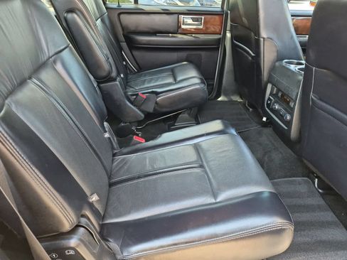 Used 2017 Lincoln Navigator Select AWD/4WD image 20