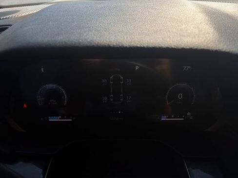 Used 2022 Jeep Grand Cherokee Altitude AWD/4WD image 10