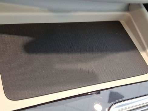 Certified 2026 Volvo XC60 T8 Ultra w/ Protection Package Premier image 19