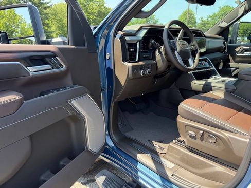 New 2026 GMC Sierra 2500 Denali w/ Denali Reserve Package AWD/4WD image 19