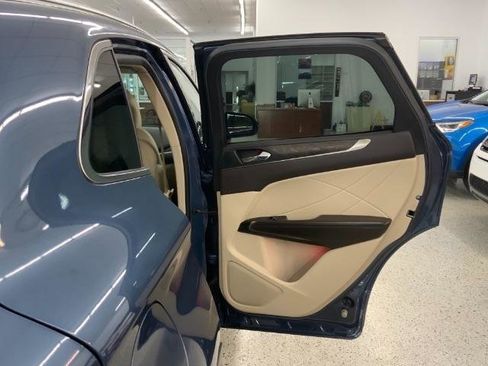 Used 2018 Lincoln MKC Reserve image 31