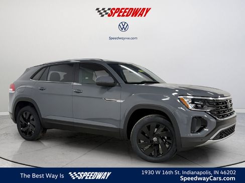 New 2026 Volkswagen Atlas Cross Sport SE image 1
