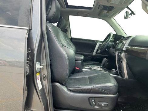 Used 2015 Toyota 4Runner Limited AWD/4WD image 15