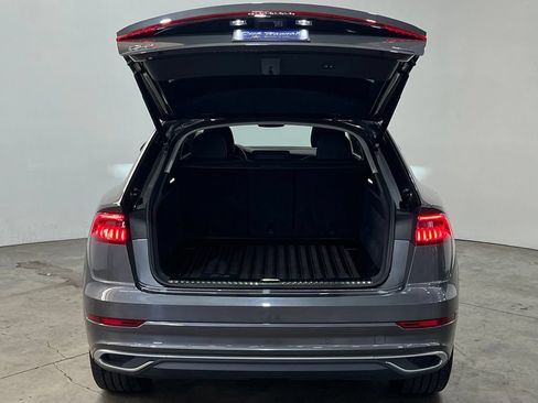 Used 2022 Audi Q8 Premium Plus AWD/4WD image 12