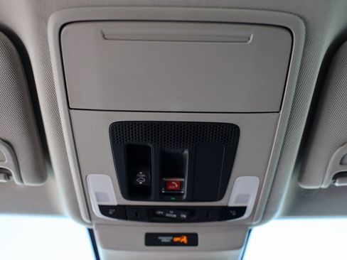 Used 2023 Honda Accord EX image 31