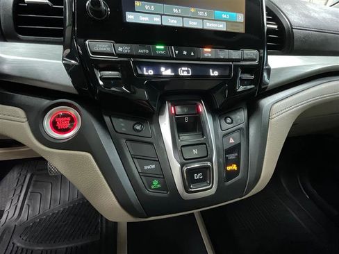 Used 2018 Honda Odyssey EX-L image 15