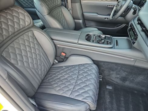 Used 2026 Genesis G90 3.5T Prestige AWD/4WD image 18
