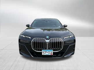 Used 2023 BMW 760i xDrive w/ Luxury Rear Seating Package AWD/4WD video 3