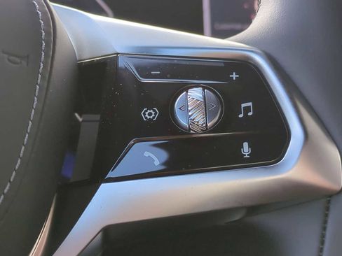 Used 2024 BMW i7 xDrive60 image 26