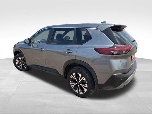Certified 2023 Nissan Rogue SV FWD image 6