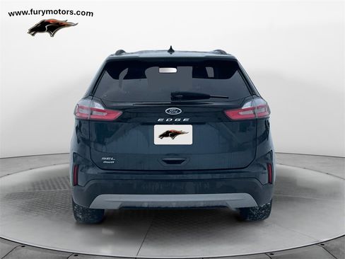 Used 2022 Ford Edge SEL w/ Sport Appearance Package image 4
