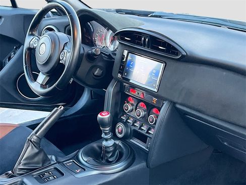 Used 2020 Toyota 86 image 26