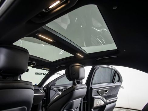 Used 2025 Mercedes-Benz S 580 4MATIC Sedan image 22