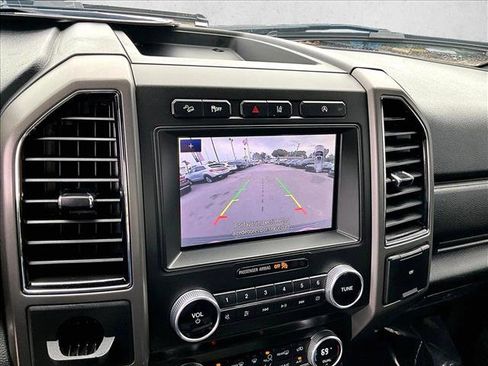 Used 2021 Ford Expedition Max XLT image 22