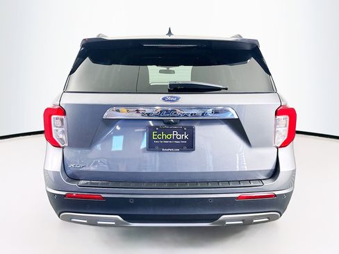 Used 2023 Ford Explorer XLT w/ Equipment Group 202A RWD image 7
