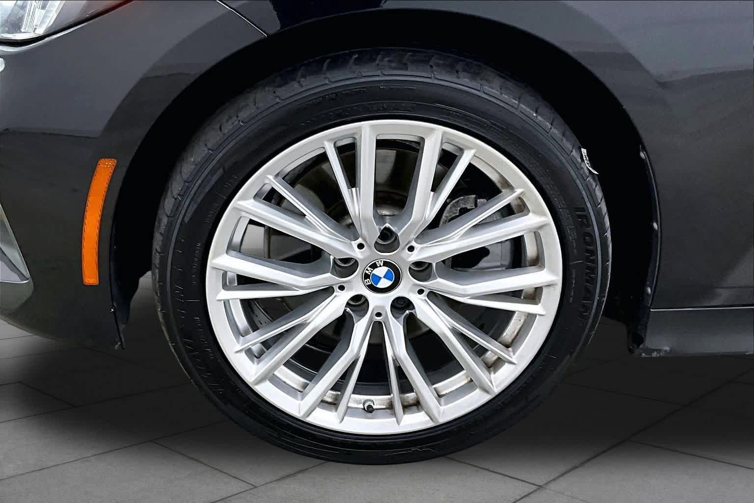 Used 2023 BMW 330i xDrive Sedan w/ Driving Assistance Package AWD/4WD image 11
