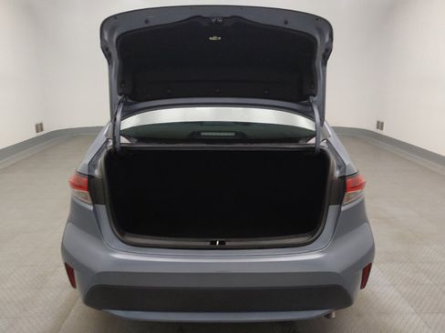 Used 2021 Toyota Corolla LE image 29