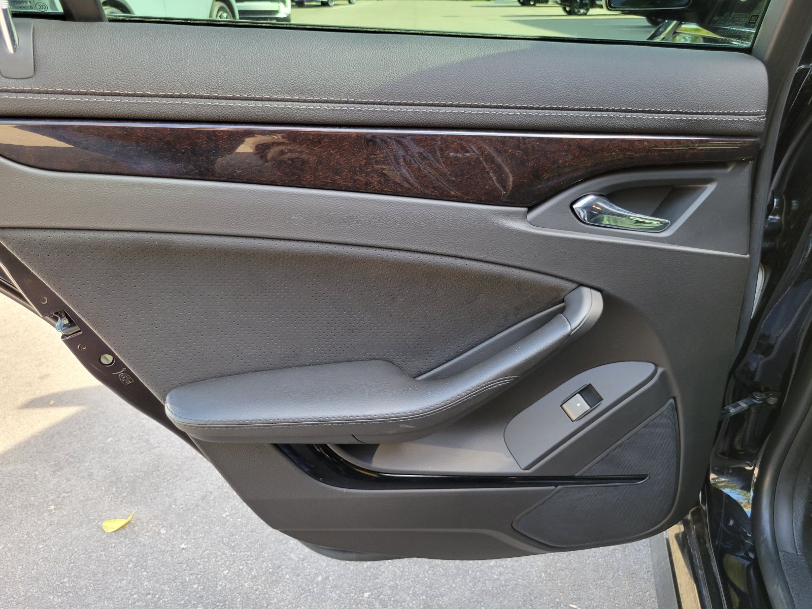 Used 2011 Cadillac CTS V RWD image 30