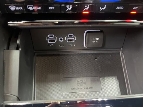 New 2025 Jeep Grand Cherokee Altitude image 15