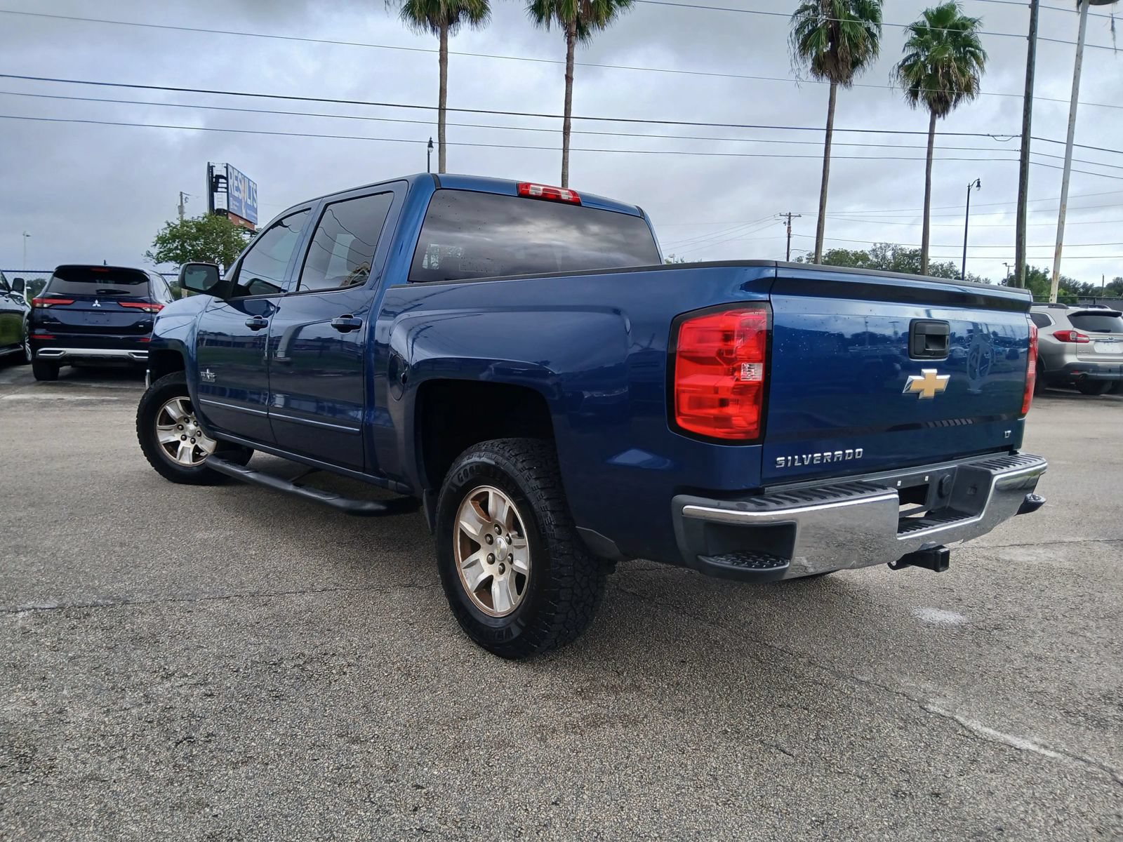 Used 2016 Chevrolet Silverado 1500 LT w/ Texas Edition RWD image 4