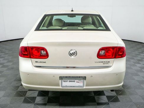 Used 2008 Buick Lucerne CXL w/ Driver Confidence Package FWD image 24