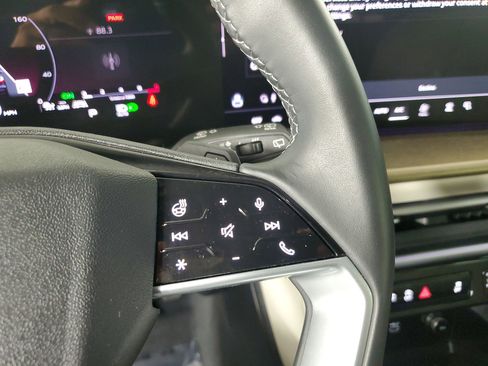 Certified 2025 Audi Q5 2.0T Premium image 37