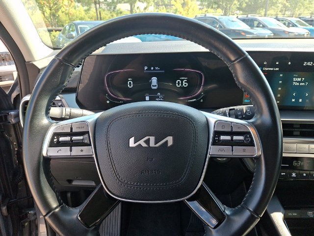 Used 2024 Kia Telluride LX FWD image 19