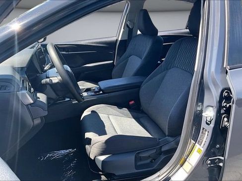 Used 2025 Toyota Camry LE FWD image 21