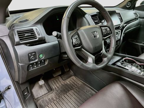Used 2024 Honda Ridgeline Black Edition image 4