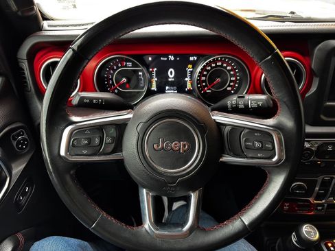 Used 2018 Jeep Wrangler Unlimited Rubicon w/ Safety Group image 35