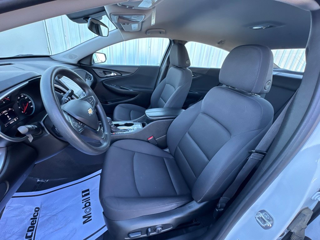 Used 2024 Chevrolet Malibu LT FWD image 13