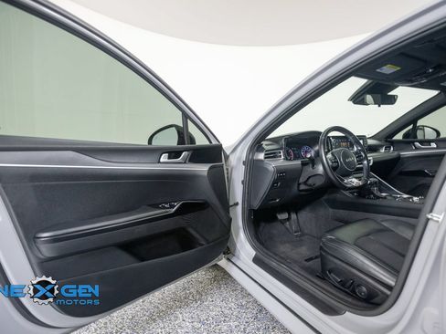 Used 2022 Kia K5 GT-Line w/ GT-Line Awd Premium Package image 9