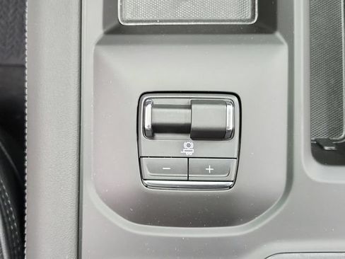 New 2026 GMC Sierra 2500 Denali w/ Denali Reserve Package AWD/4WD image 33
