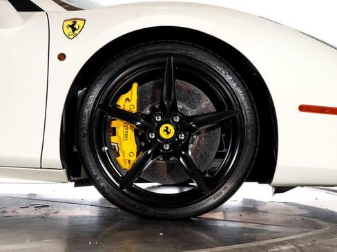 Certified 2018 Ferrari 488 Spider RWD image 21