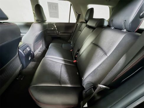 Certified 2024 Toyota 4Runner TRD Off-Road Premium image 22