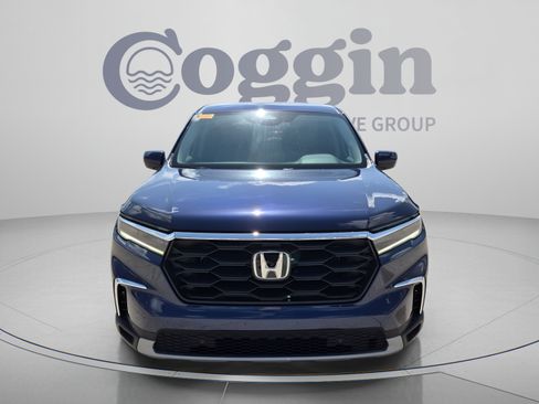 Certified 2025 Honda Pilot EX-L image 9