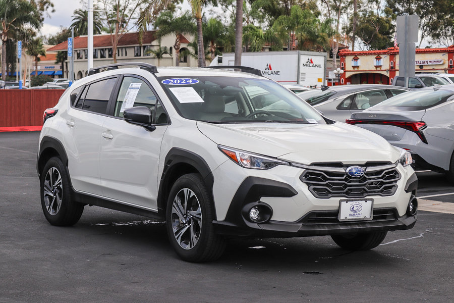 Used 2024 Subaru Crosstrek 2.0i Premium w/ Crosstrek Mirror Package AWD/4WD image 3