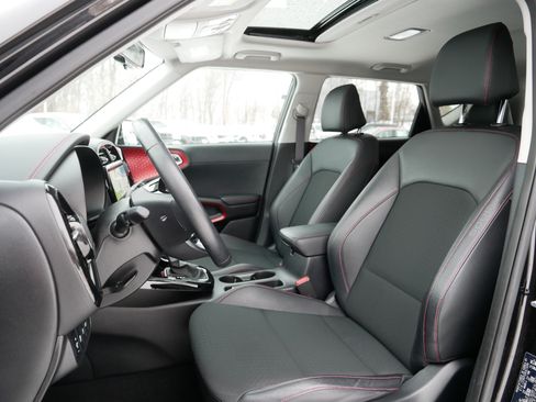 Certified 2023 Kia Soul GT-Line w/ GT-Line Technology Package image 33