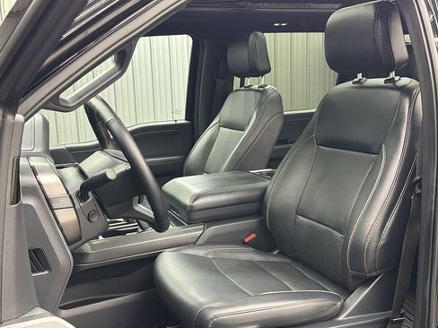 Used 2024 Ford F150 Lariat AWD/4WD image 32