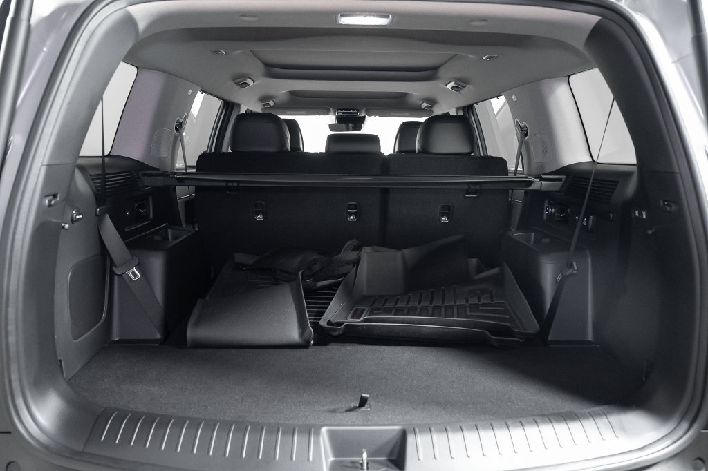 Certified 2024 Hyundai Santa Fe Limited FWD image 37