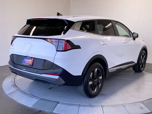 Certified 2026 Kia Sportage LX FWD image 5