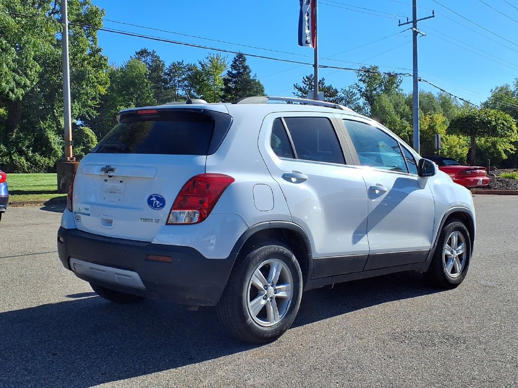 Used 2015 Chevrolet Trax LT w/ LT Plus Package FWD image 4