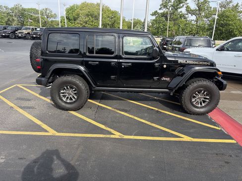 Used 2024 Jeep Wrangler Unlimited Rubicon 392 AWD/4WD image 5