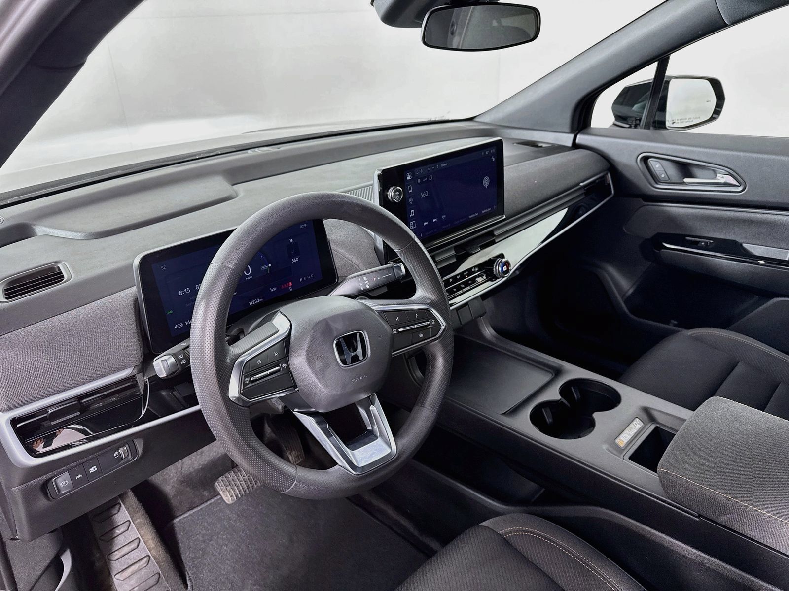 Used 2024 Honda Prologue EX image 9